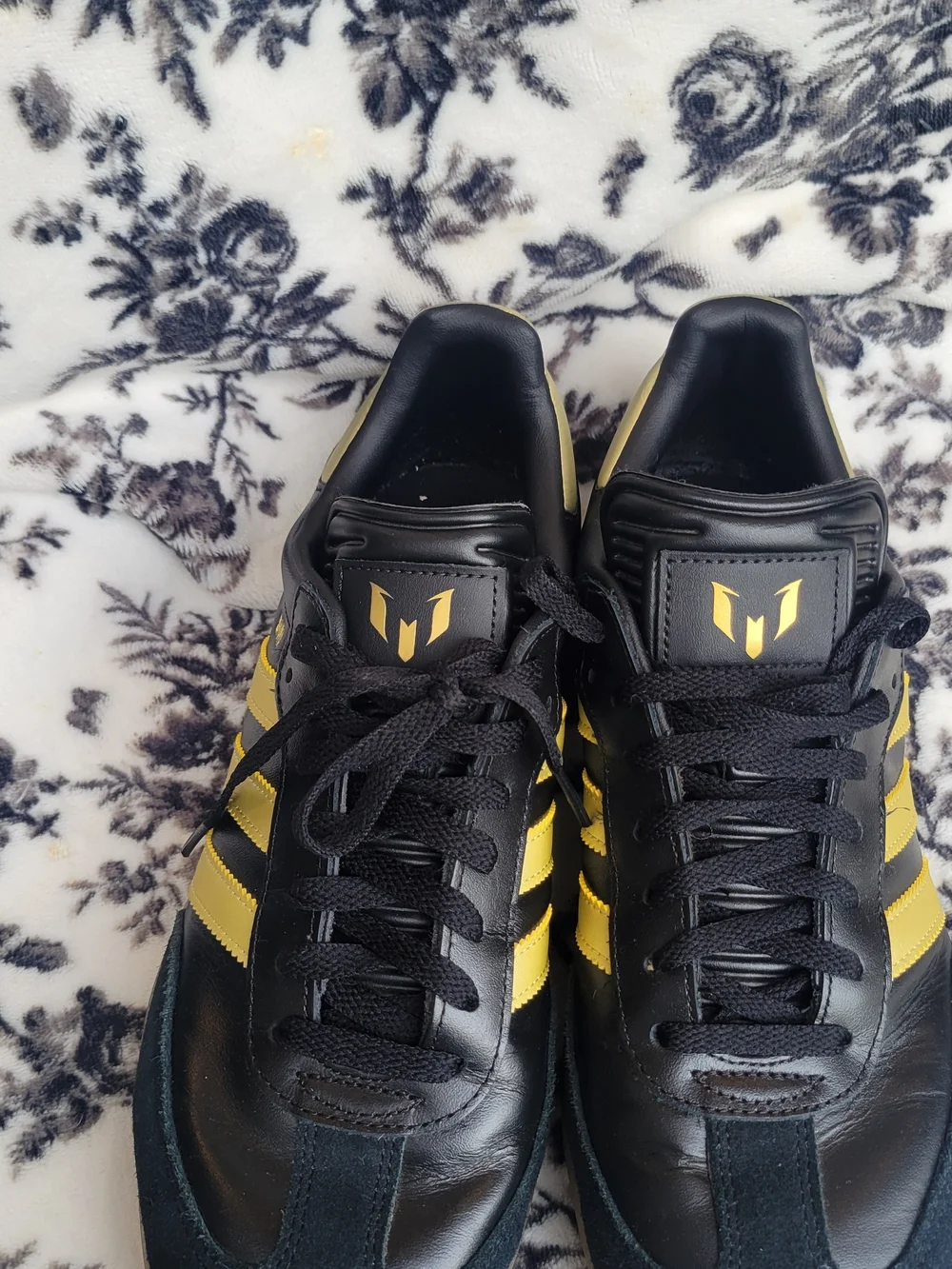 adidas Samba Men’s Black & Gold Leather Sneakers